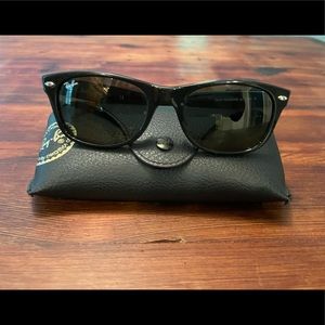 Ray-Ban Wayfarer Sunglasses